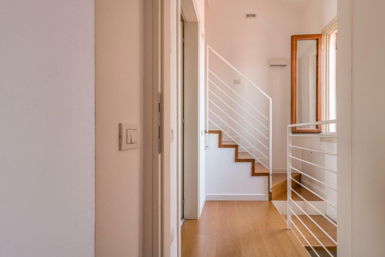 Carmini Canal View And Balcony With Lift Venecia Exterior foto