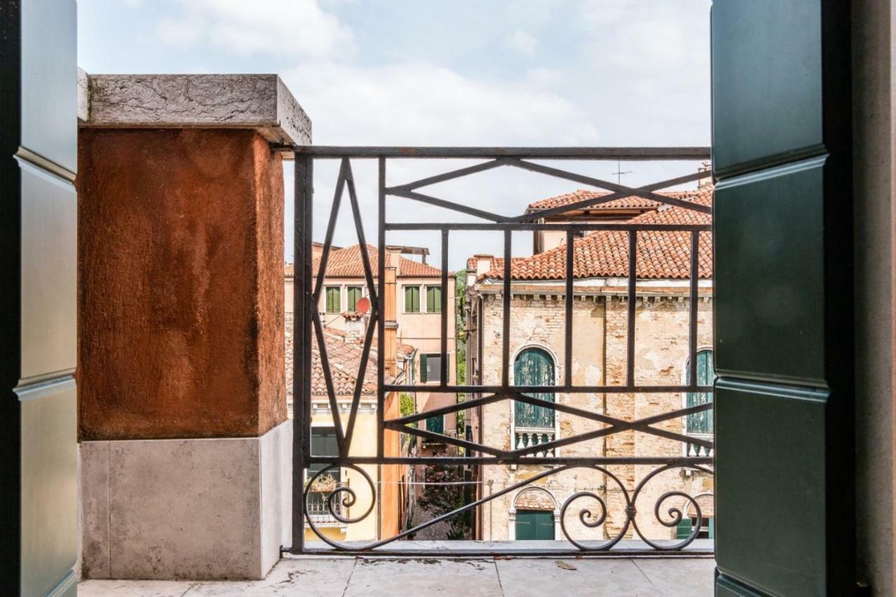 Carmini Canal View And Balcony With Lift Venecia Exterior foto