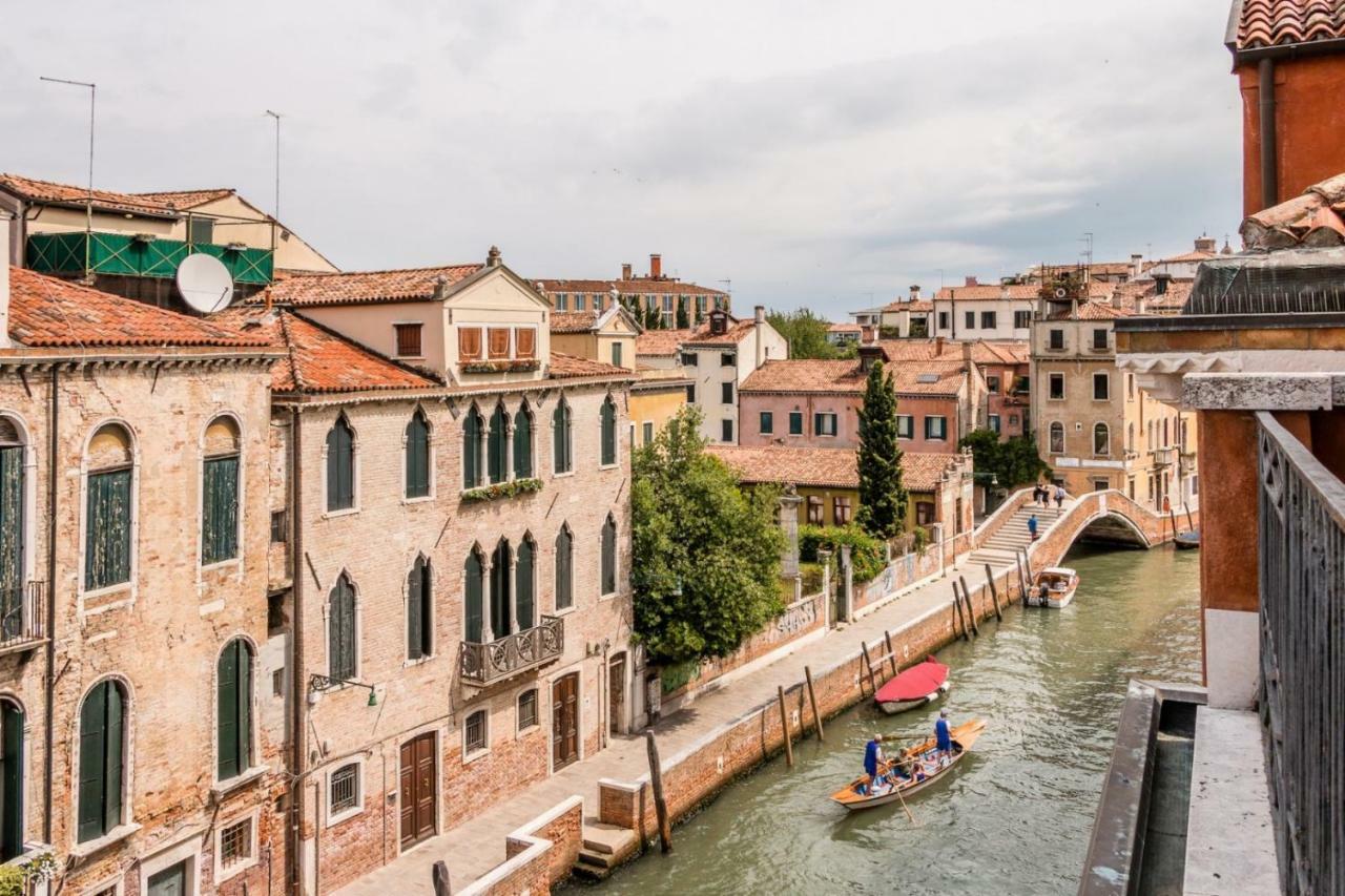 Carmini Canal View And Balcony With Lift Venecia Exterior foto